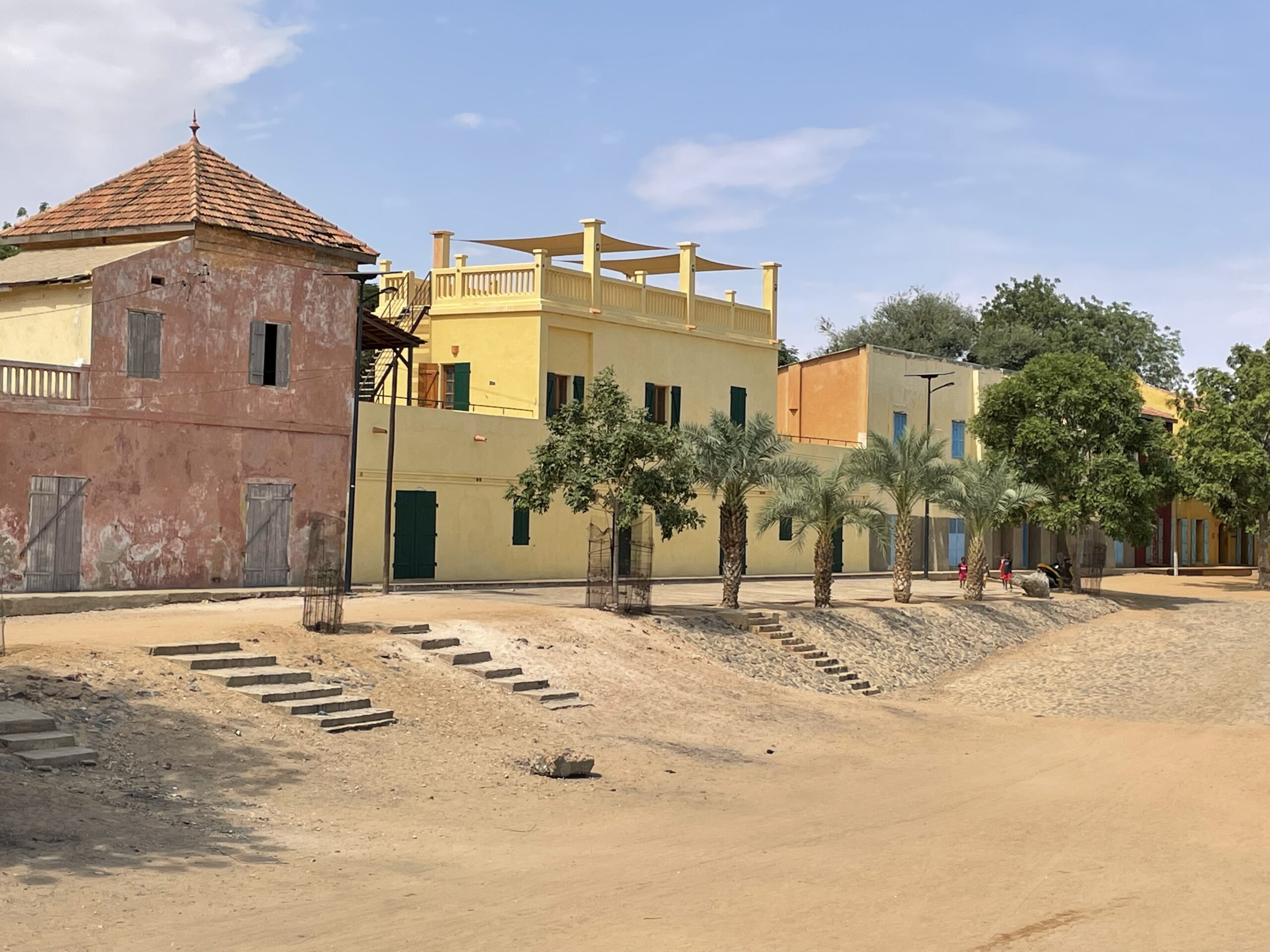 La Cour du Fleuve coté quai